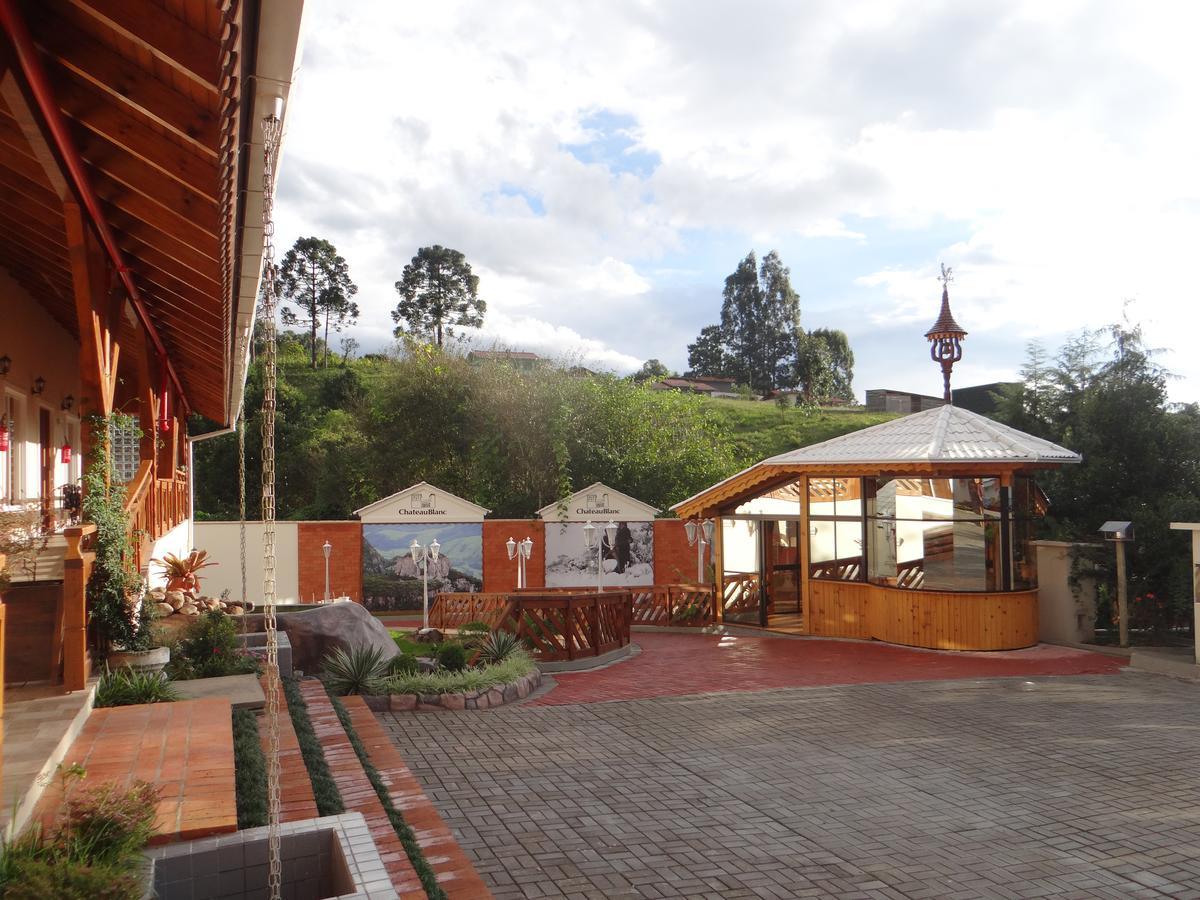Chateau Blanc Hotel Urubici Exterior photo