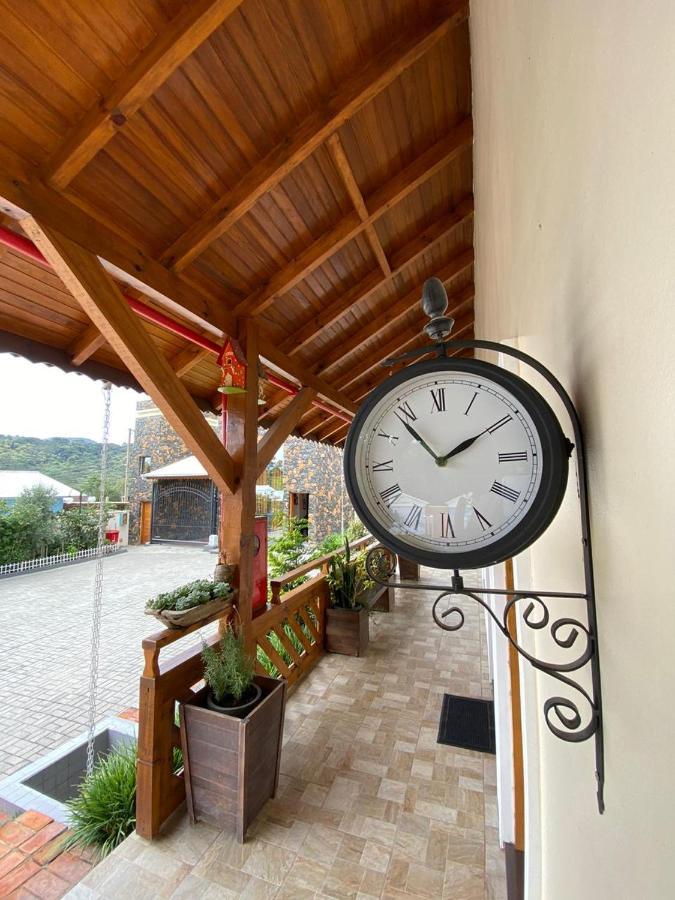 Chateau Blanc Hotel Urubici Exterior photo